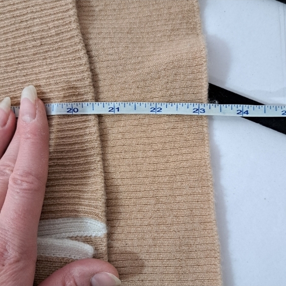 Veronica Beard Trisa Camel Cashmere Front Button Cardigan Size Small - Picture 12 of 12